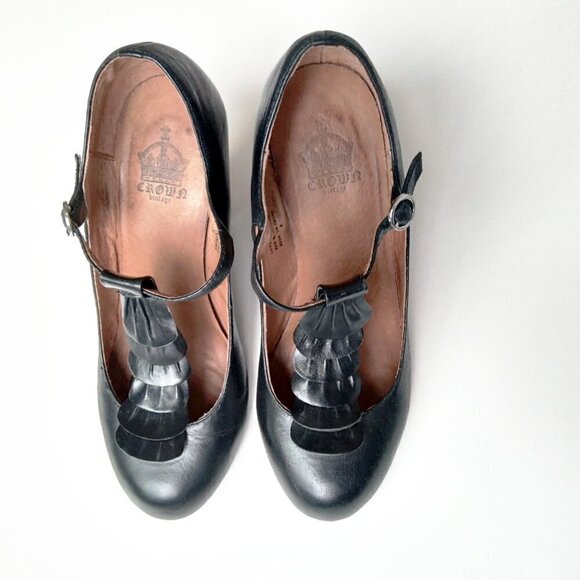 Crown Vintage Black Leather Ruffled T-Strap Baby Jane Heels Sz8 - Picture 2 of 9